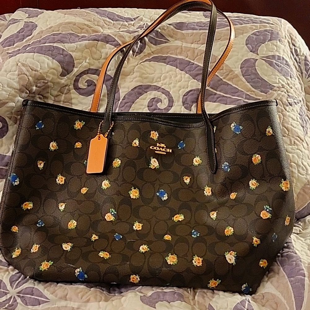 Coach bucket bag